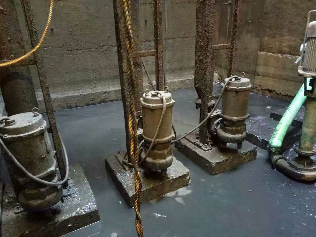 西充污水池清理