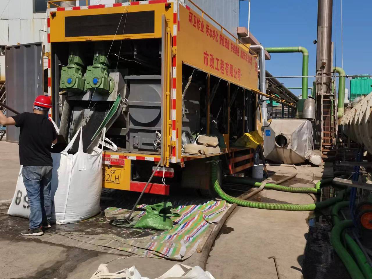 西充淤泥压干处理